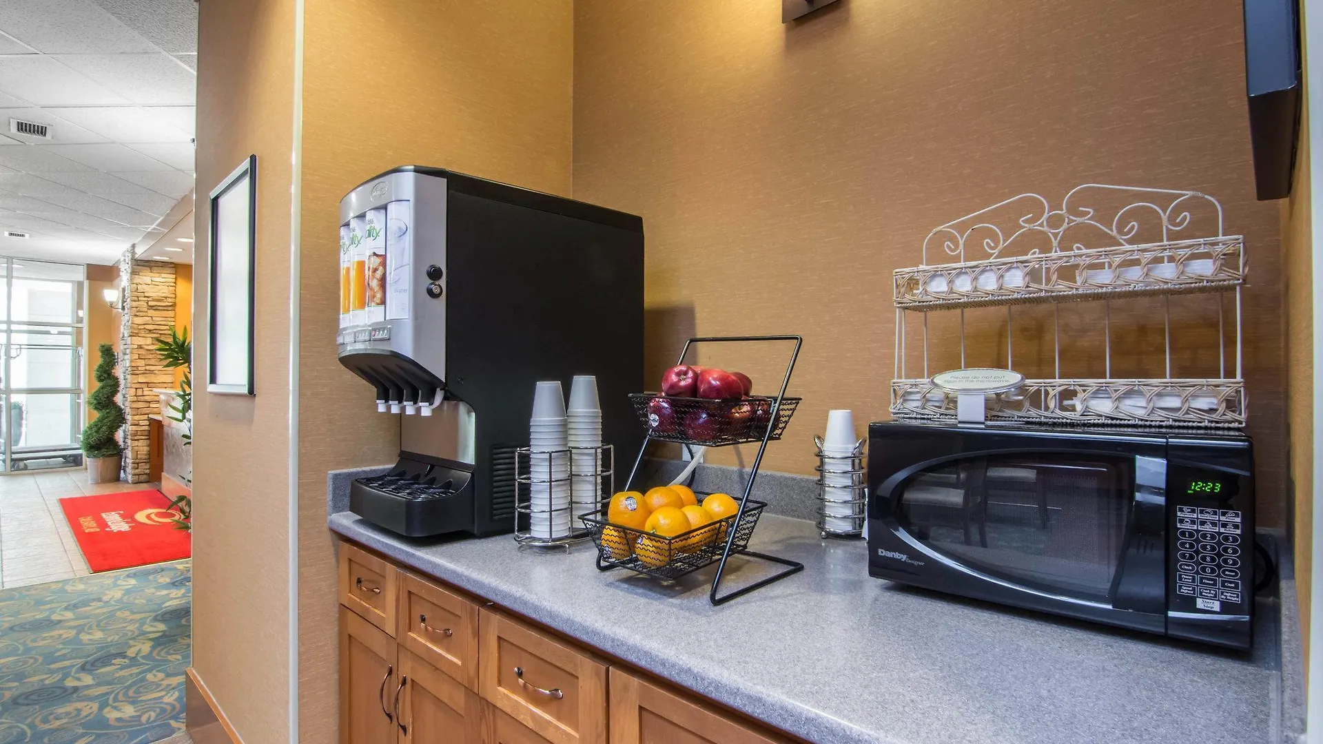 Hotel Econo Lodge Inn & Suites University YYC