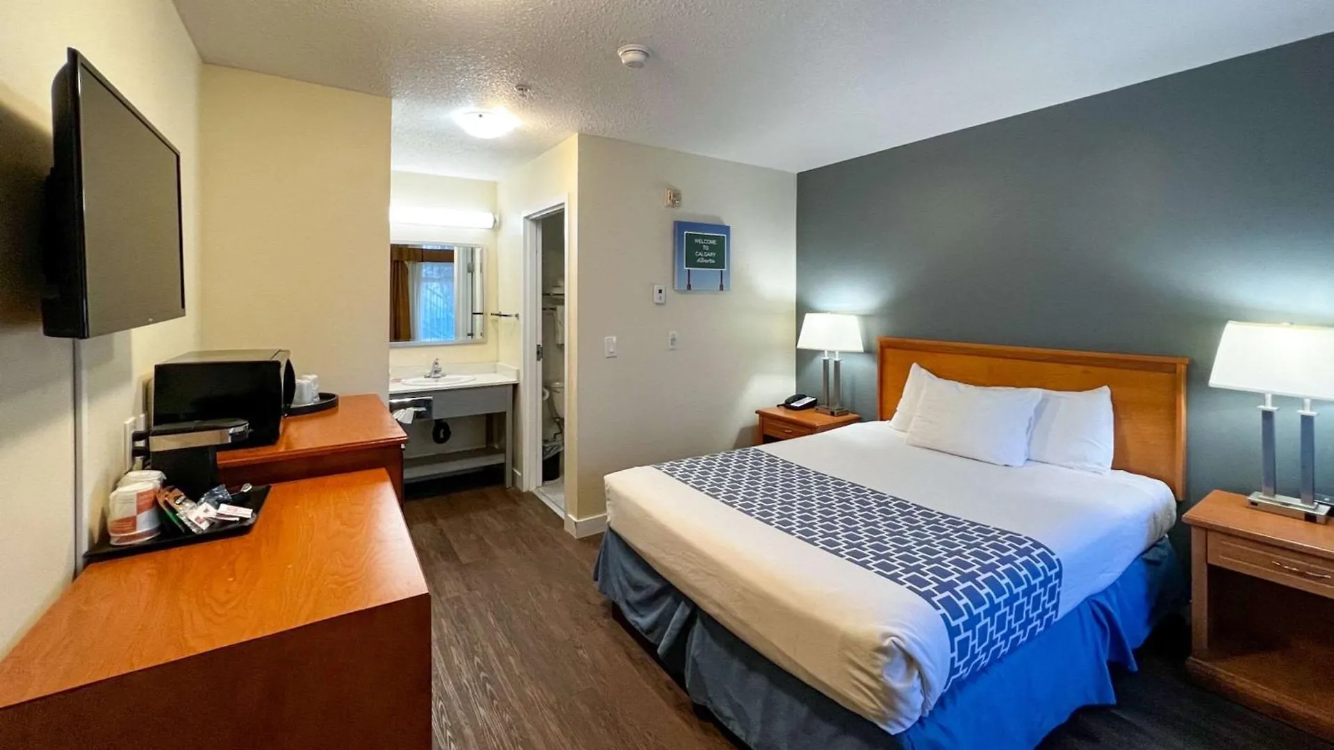 ** Hotel Econo Lodge Inn & Suites University YYC Canada